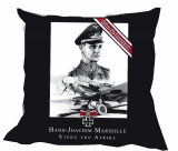 Kissen - Helden für Deutschland - Hans Joachim Marseille Kissen - Helden für Deutschland - Hans Joachim Marseille